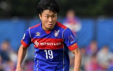 TOKYO, JAPAN - NOVEMBER 20:  (EDITORIAL USE ONLY) Tasuku Hiraoka of FC Tokyo U-23 in action during the J.League third division match between FC Tokyo U-23 and Cerezo Osaka U-23 at Yumenoshima Stadium on November 20, 2016 in Tokyo, Japan.  (Photo by Etsuo Hara/Getty Images)