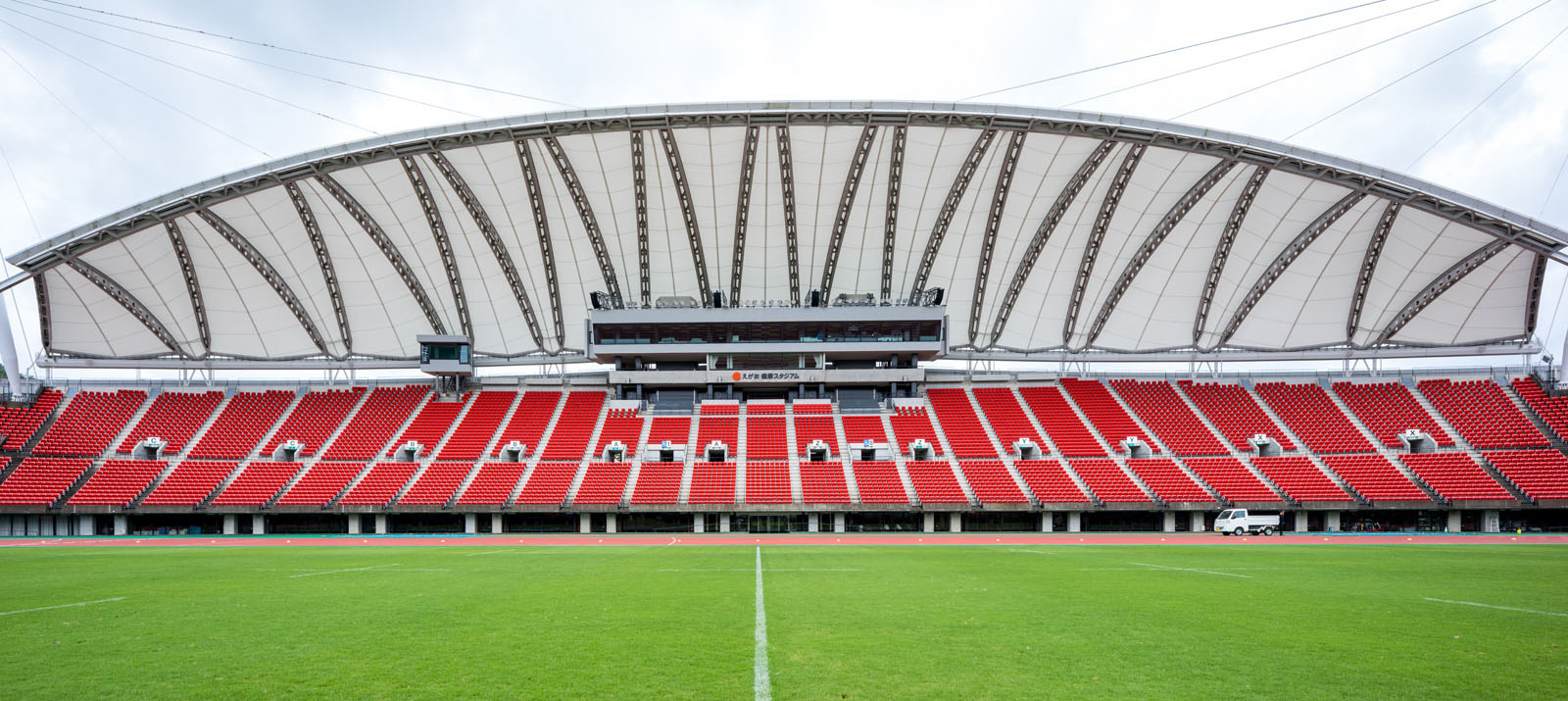 ロアッソ熊本、熊本市以外への新スタジアム建設も選択肢に検討へ　えがお健康スタジアムのアクセス問題に改善見込めず