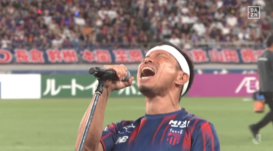 FC東京がDF長友佑都との契約更新を正式発表　本人がホーム開幕戦の試合前にサポーターへ報告