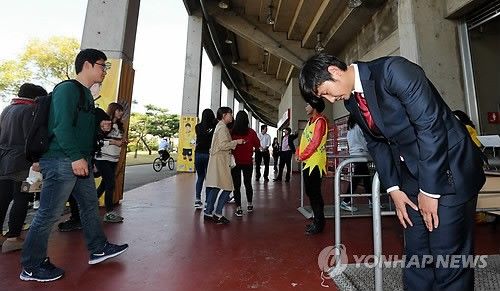 PYH2012102104340005400_P2_59_20121021153408